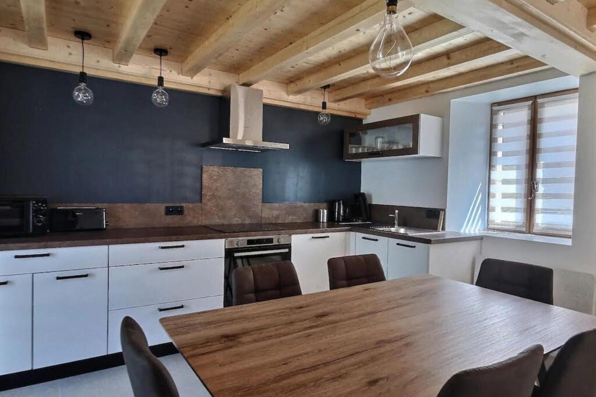 Charmante Maison Au Desert D'Entremont Les Déserts Exteriör bild