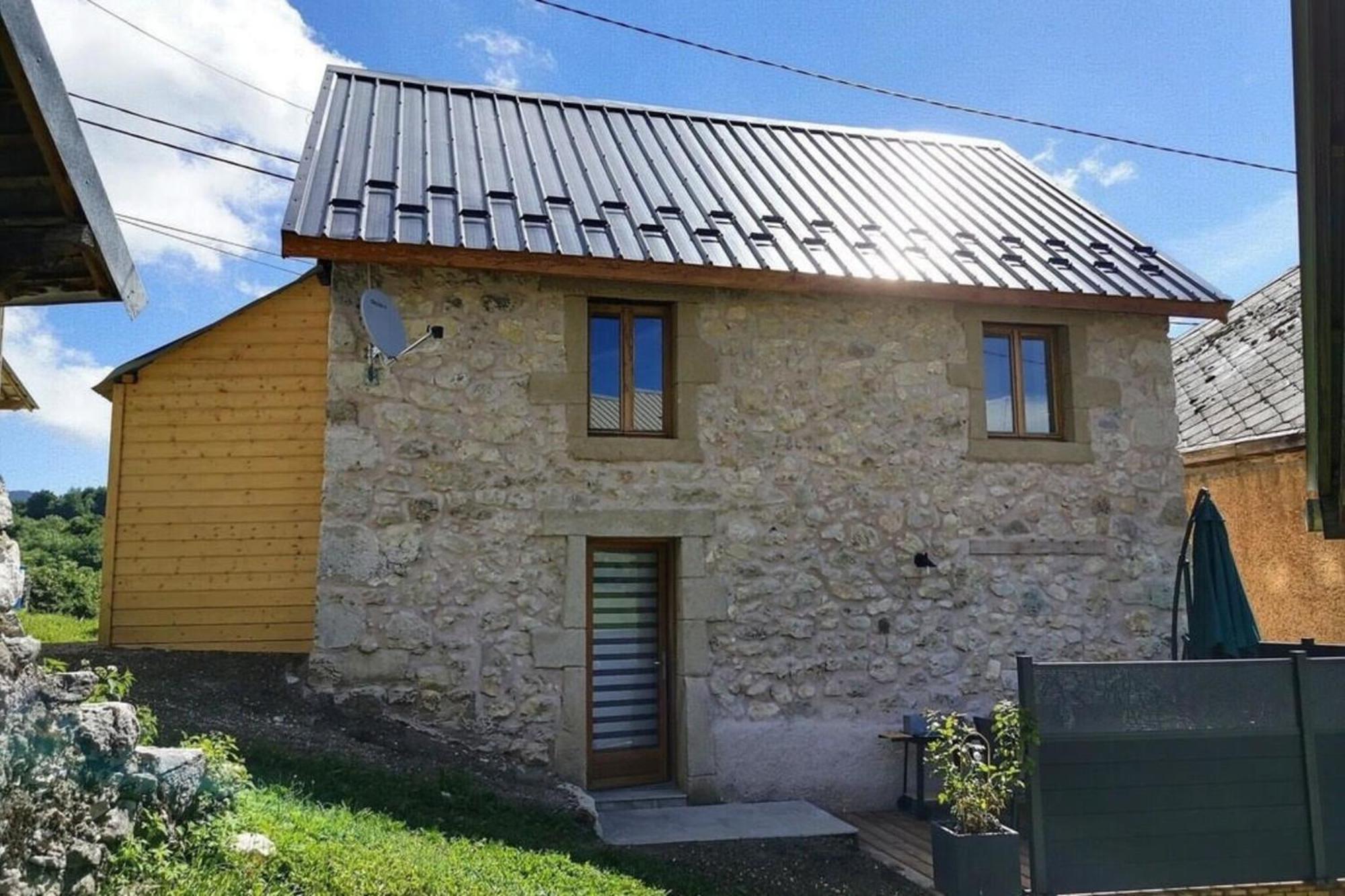 Charmante Maison Au Desert D'Entremont Les Déserts Exteriör bild